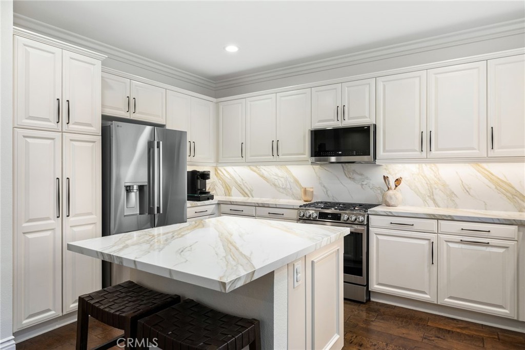 1767 Seth Loop Upland, CA 91784 - Photo 12 of 60