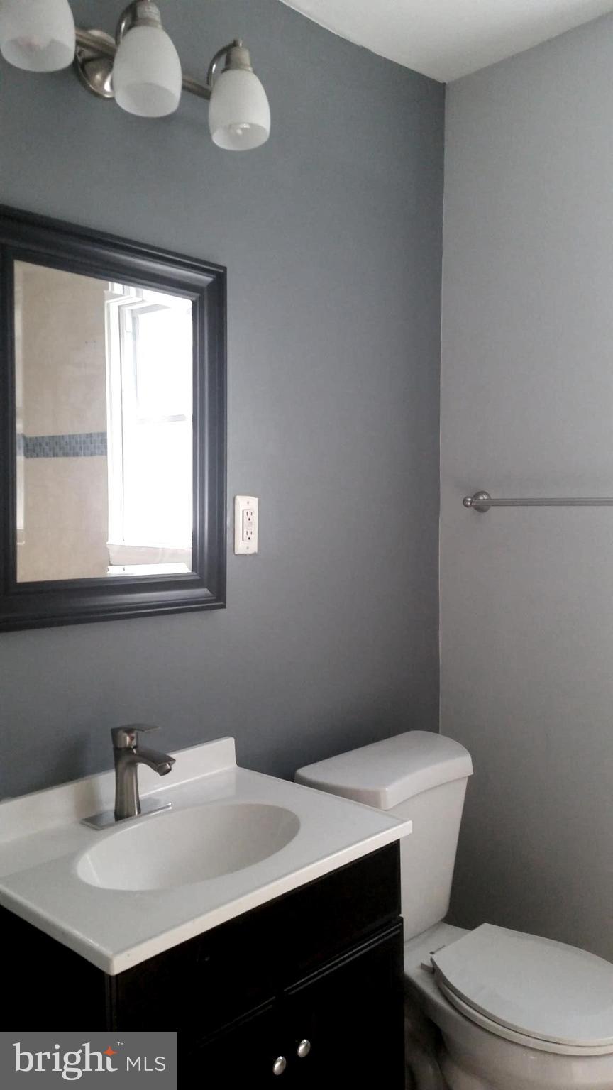 2010 Amherst Road Hyattsville, MD 20783 - Photo 10 of 26 Bath