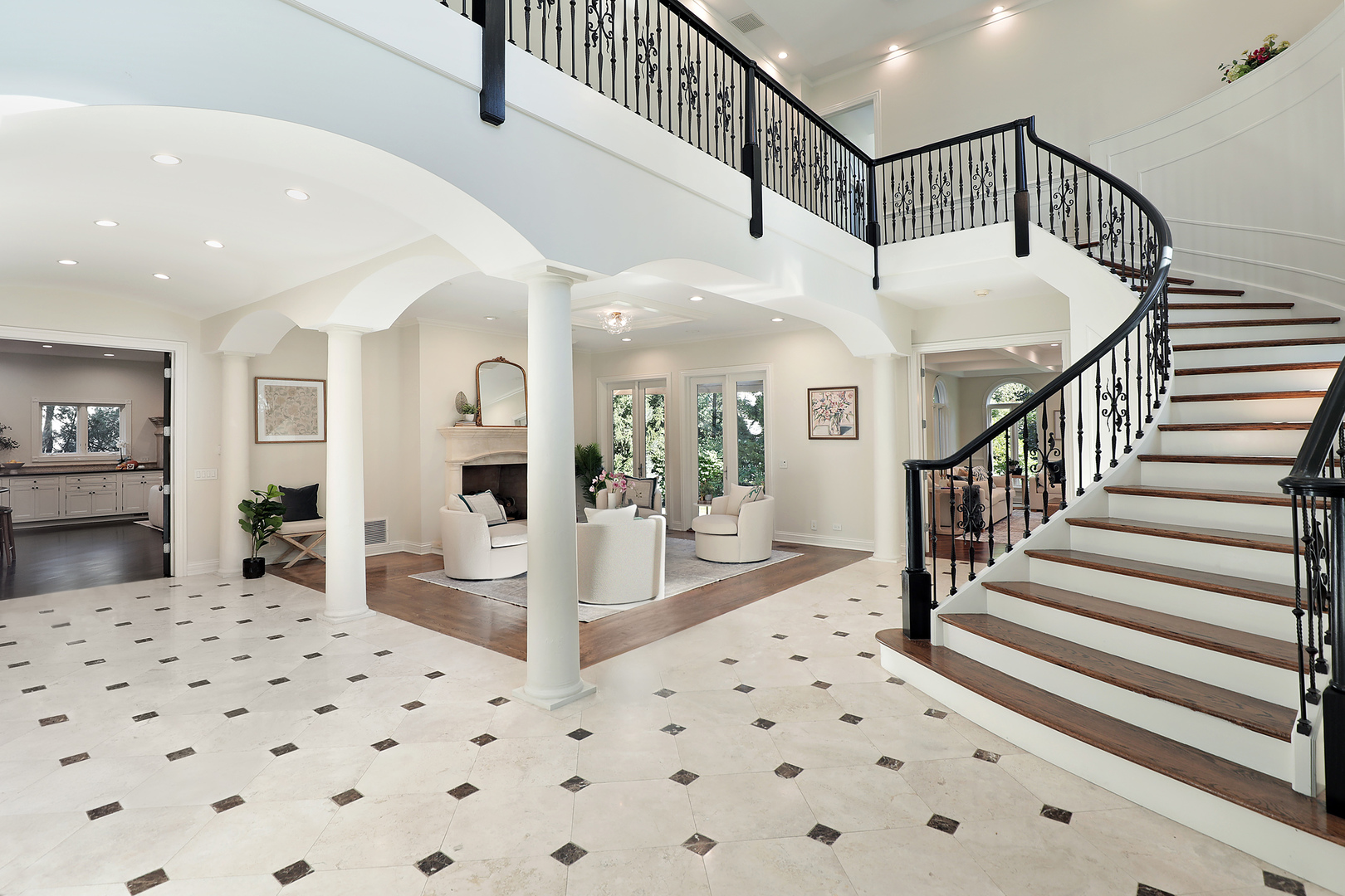 1015 Sheridan Road Winnetka, IL 60093 - Photo 2 of 3