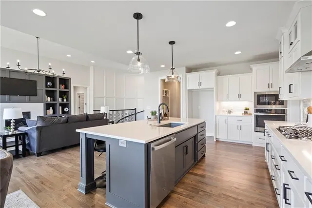 $877,900 | 7923 Round Pr Street, Shawnee, KS 66218