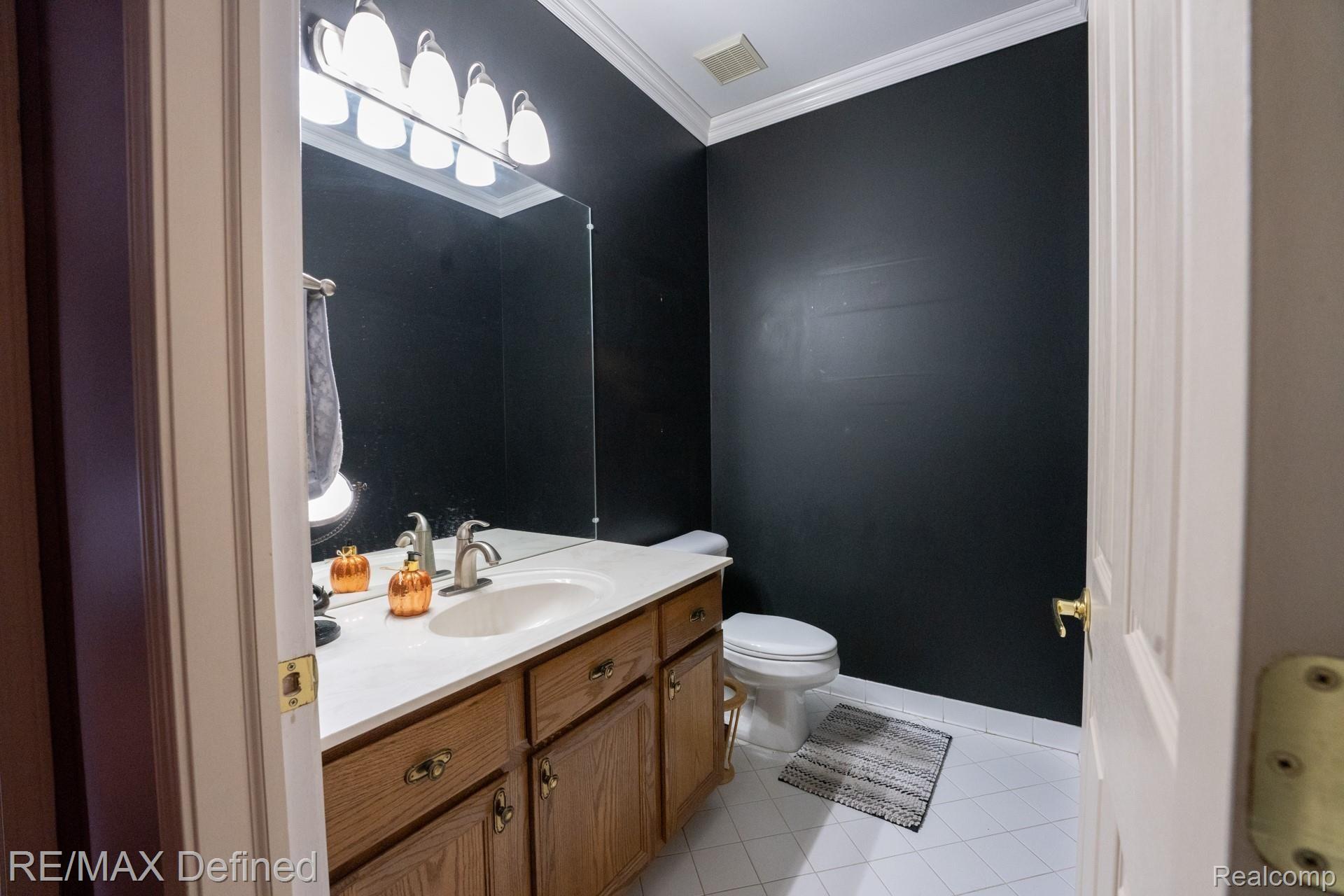 1376 Copper Circle Rochester, MI 48306 - Photo 14 of 18 Main Level Half Bath