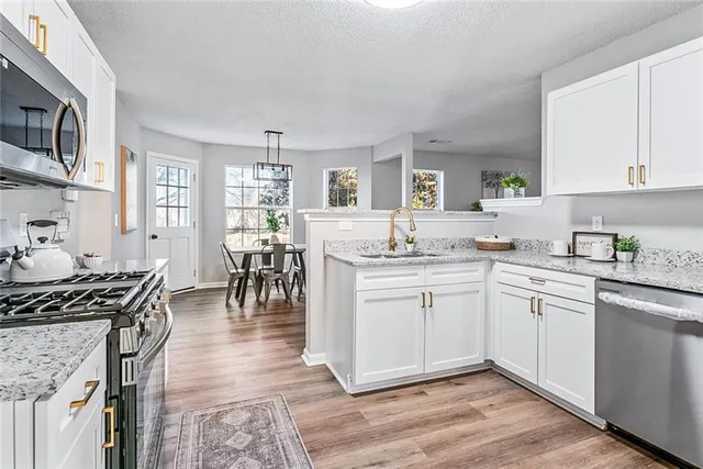 $325,000 | 628 Burtons Cove, Hampton, GA 30228