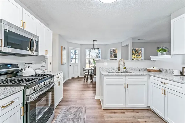 $325,000 | 628 Burtons Cove, Hampton, GA 30228