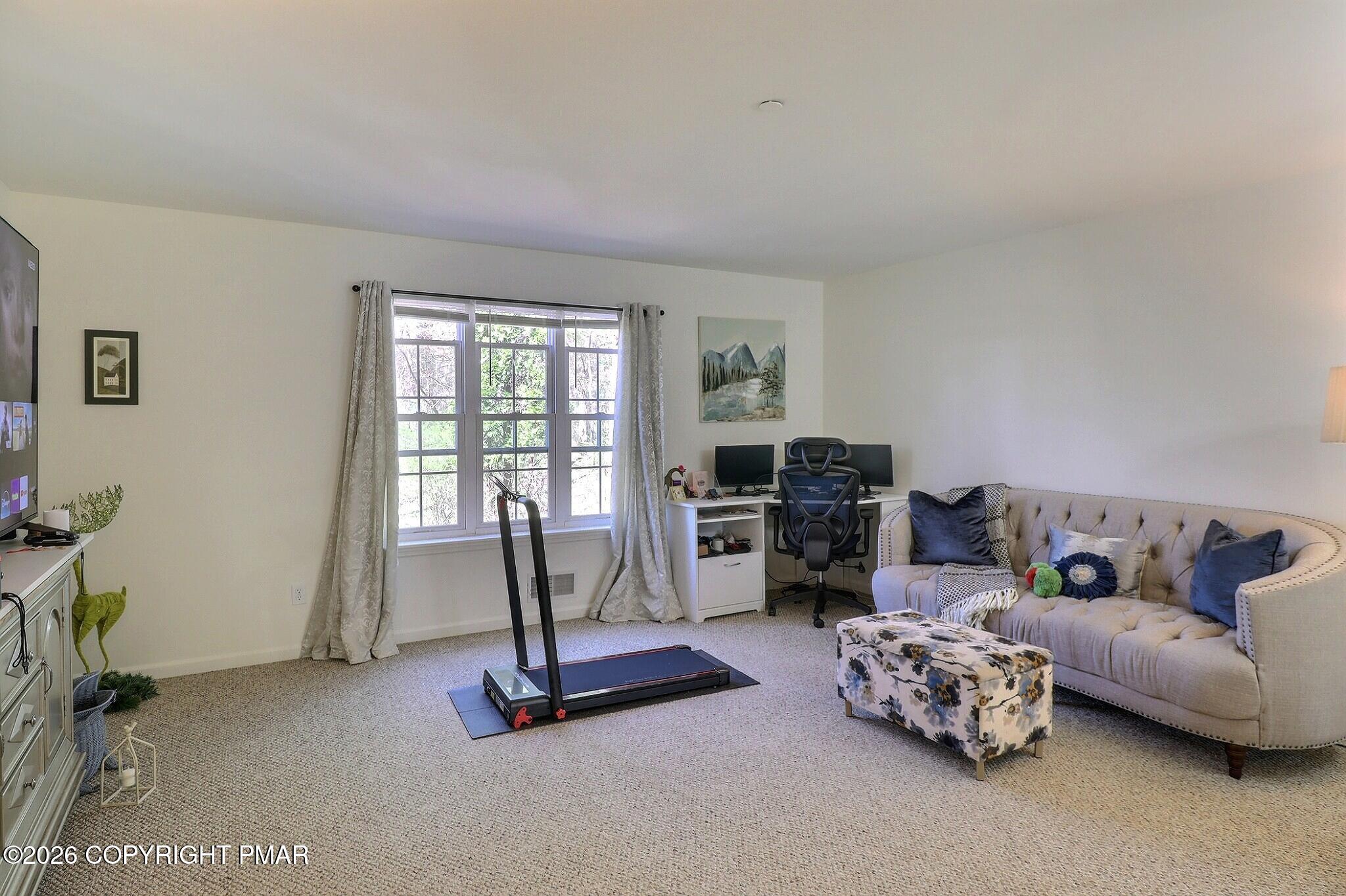 457 Hickory Valley Road Stroudsburg, PA 18360 - Photo 11 of 50 Middle Unit