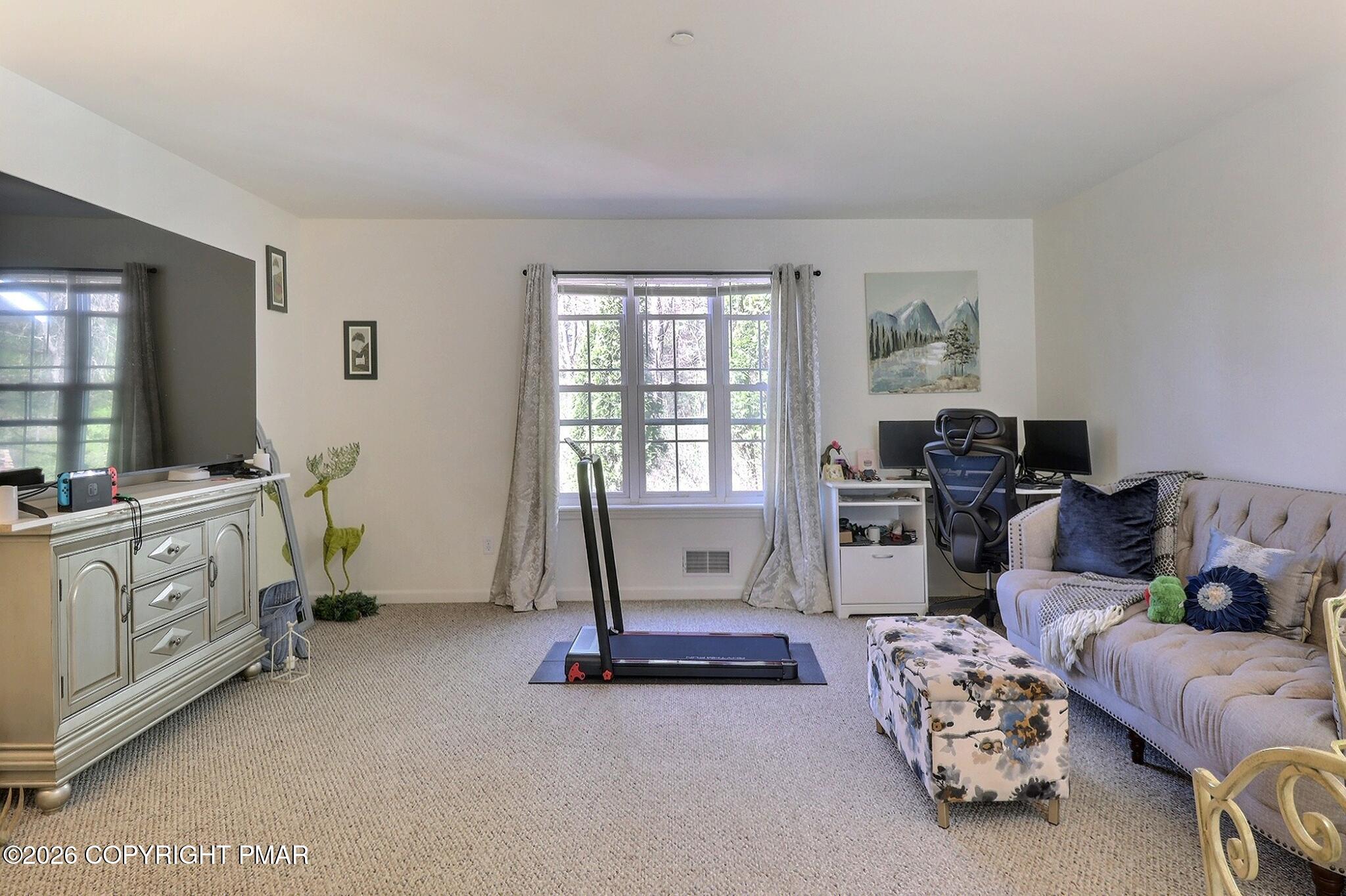 457 Hickory Valley Road Stroudsburg, PA 18360 - Photo 12 of 50 Middle Unit