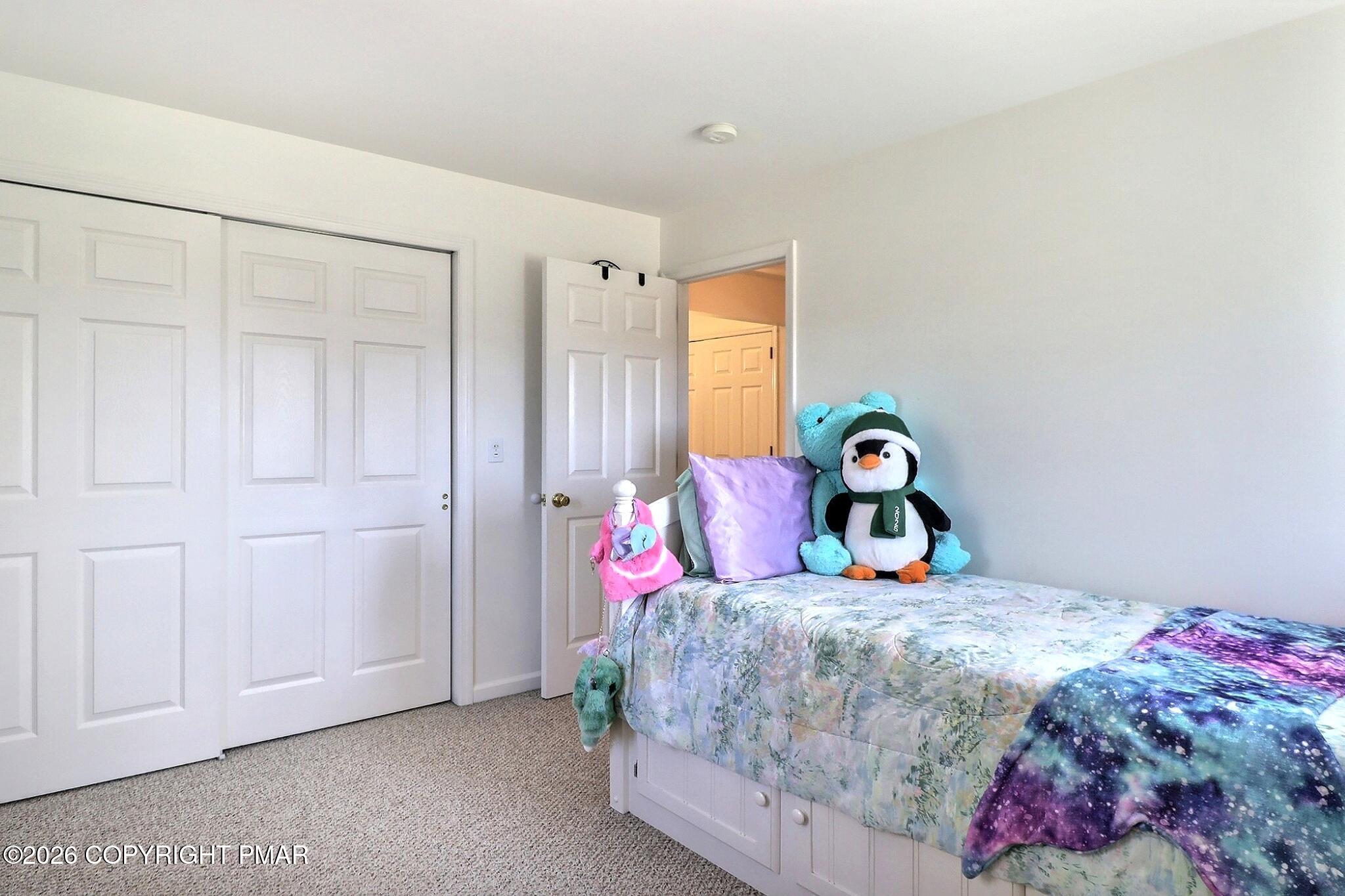 457 Hickory Valley Road Stroudsburg, PA 18360 - Photo 16 of 50 Middle Unit