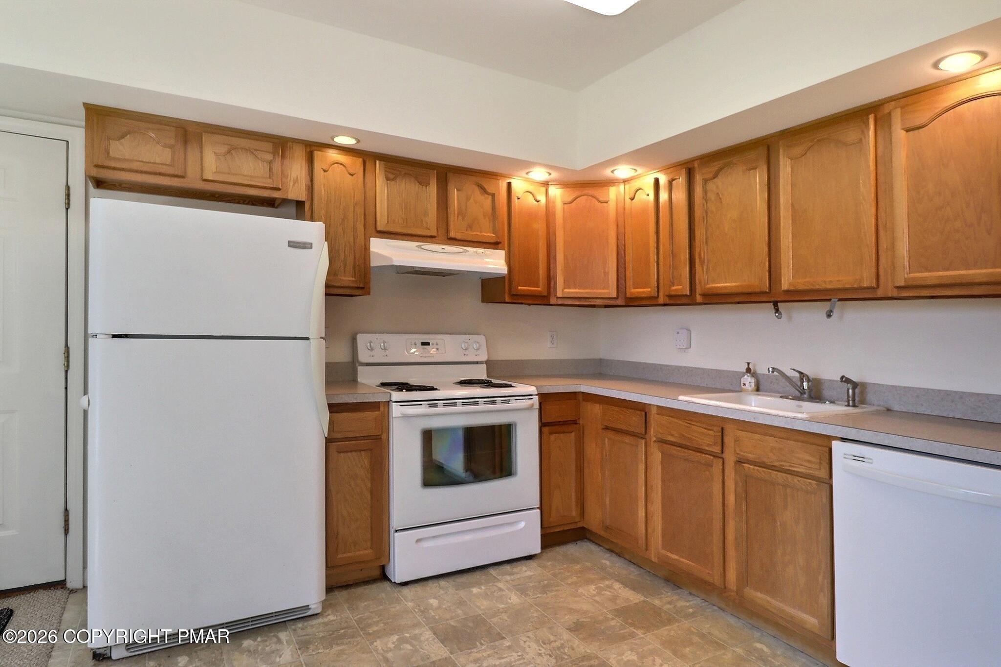 457 Hickory Valley Road Stroudsburg, PA 18360 - Photo 22 of 50 Lower Level Apartment
