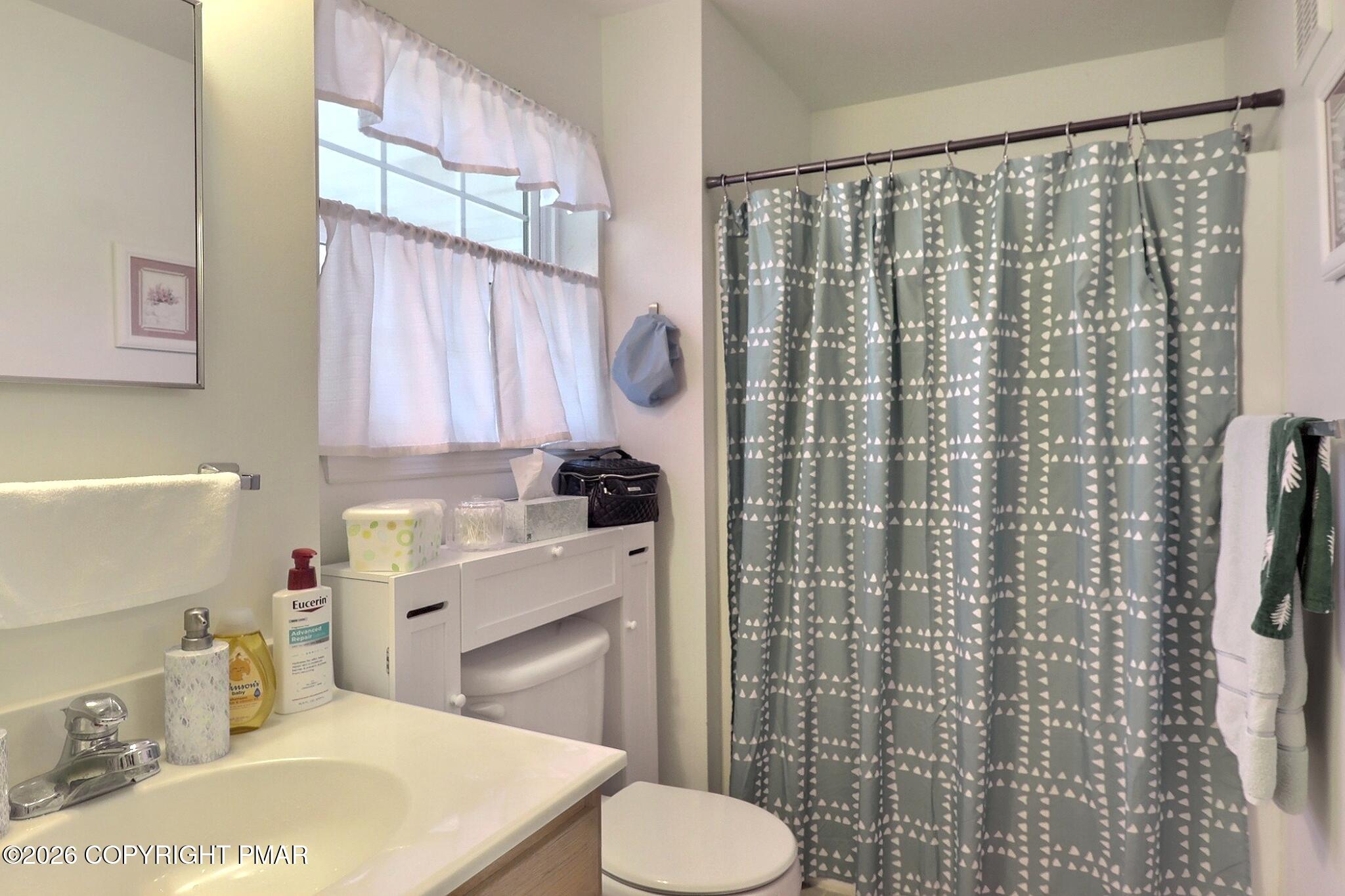 457 Hickory Valley Road Stroudsburg, PA 18360 - Photo 39 of 50 Rear Unit