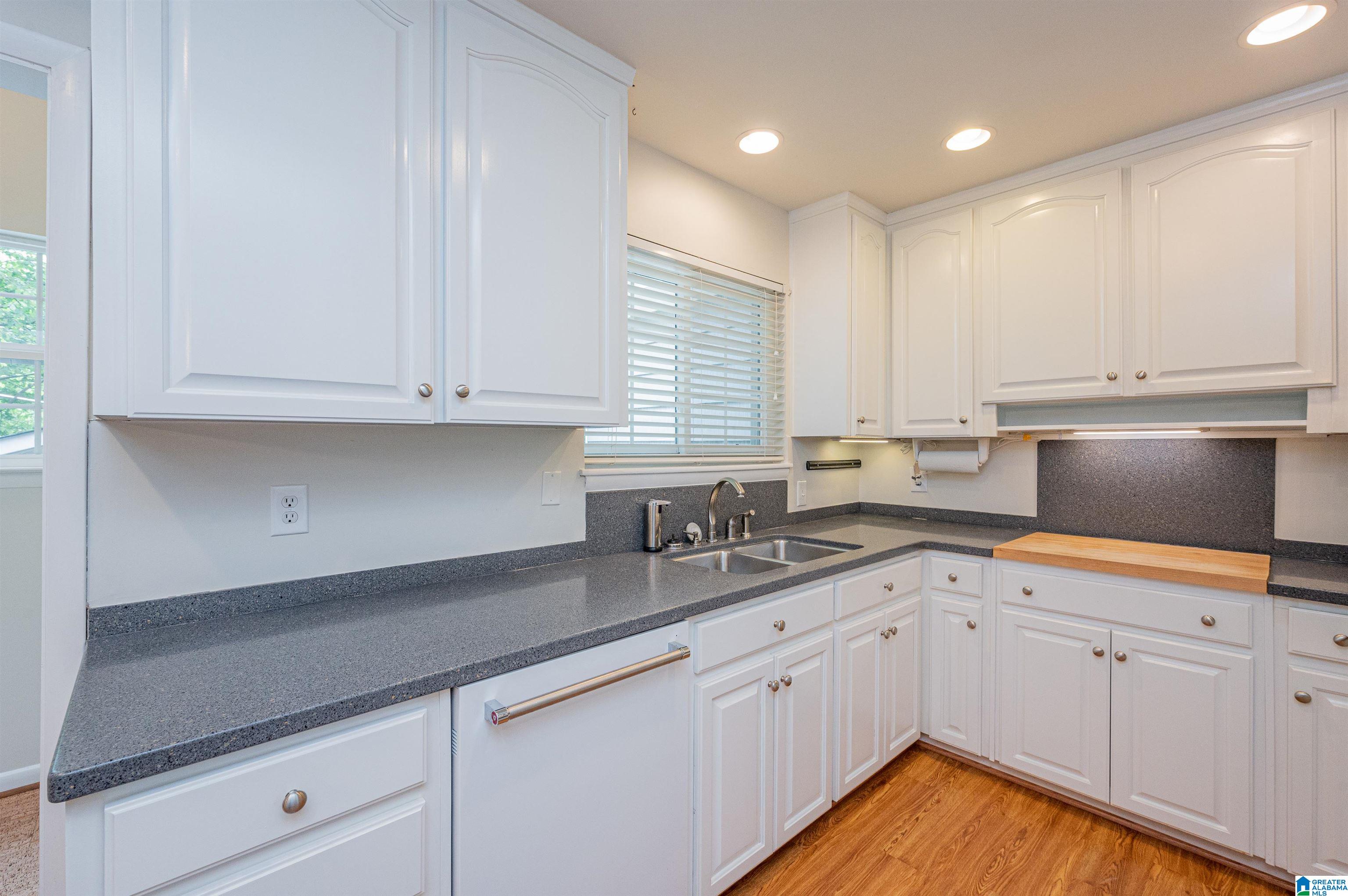 1545 Valley View Circle Birmingham, AL 35209 - Photo 13 of 46