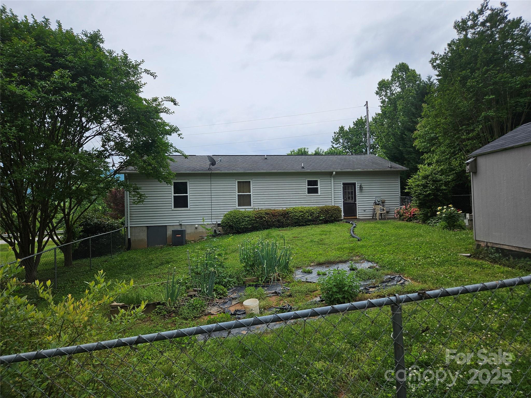 1982 Conley Road Morganton, NC 28655 - Photo 26 of 31 Gallery Image 26