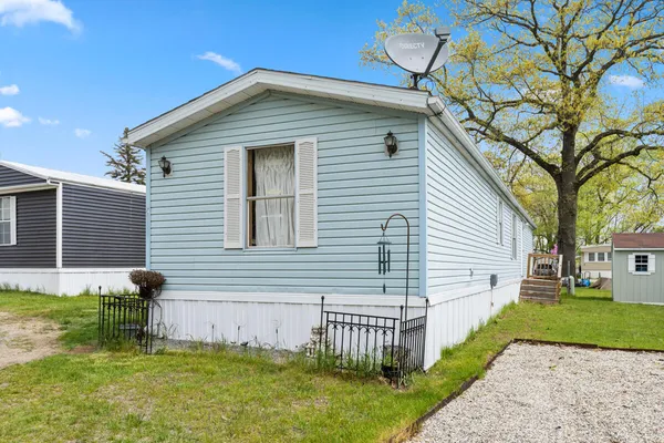 $45,000 | 10845 Percy Lane, Unit 33, Mecosta, MI 49332