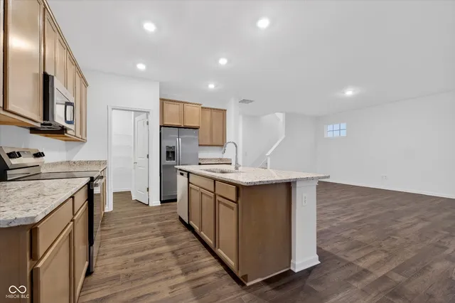 $2,650 | 15988 Tharp Wds Drive, Fishers, IN 46037