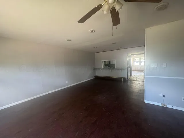 $72,900 | 303 South Hazelwood Street, Spearman, TX 79081