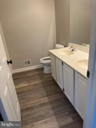 $2,690 | 10630 Winfield Loop, Manassas, VA 20109