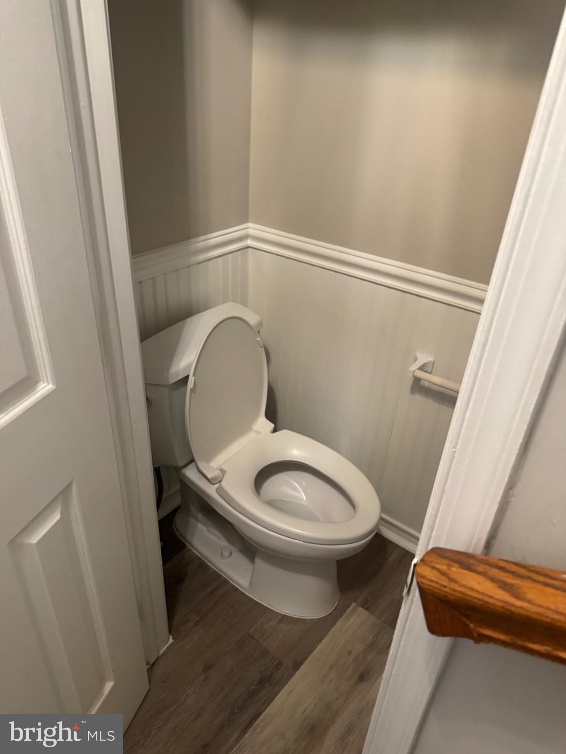 10630 Winfield Loop Manassas, VA 20109 - Photo 5 of 44 Cozy half-bath with modern fixtures.