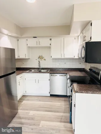 $2,690 | 10630 Winfield Loop, Manassas, VA 20109