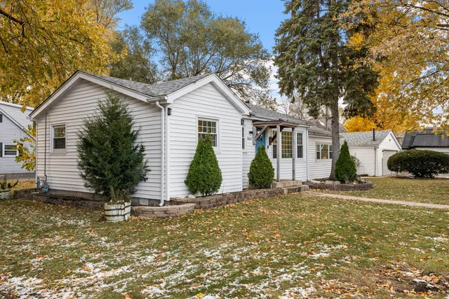 $3,000 | 8602 South Oak Park Avenue, Burbank, IL 60459