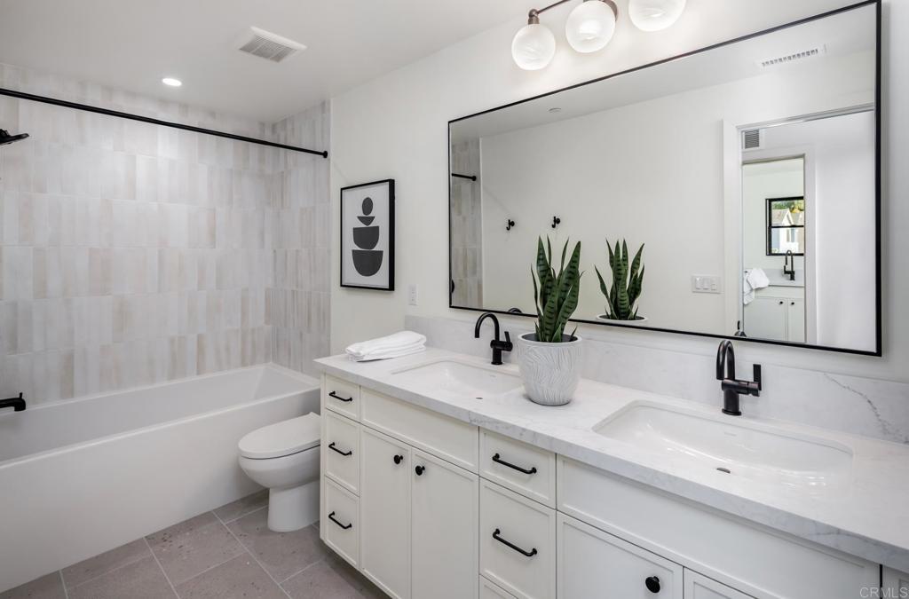 824 Conestoga Court Encinitas, CA 92024 - Photo 26 of 38 Bath
