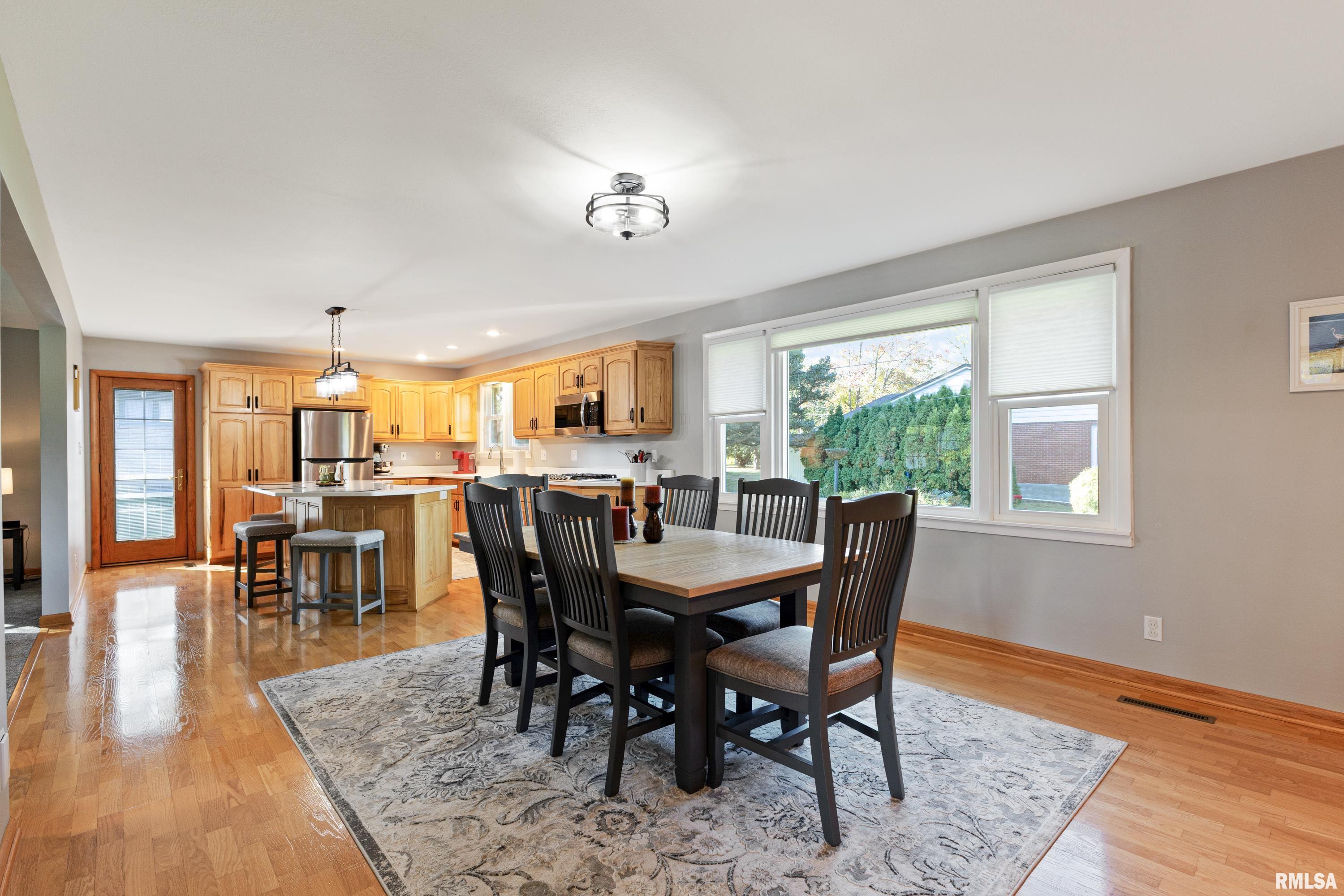 1021 Christopher Court Quincy, IL 62305 - Photo 13 of 30