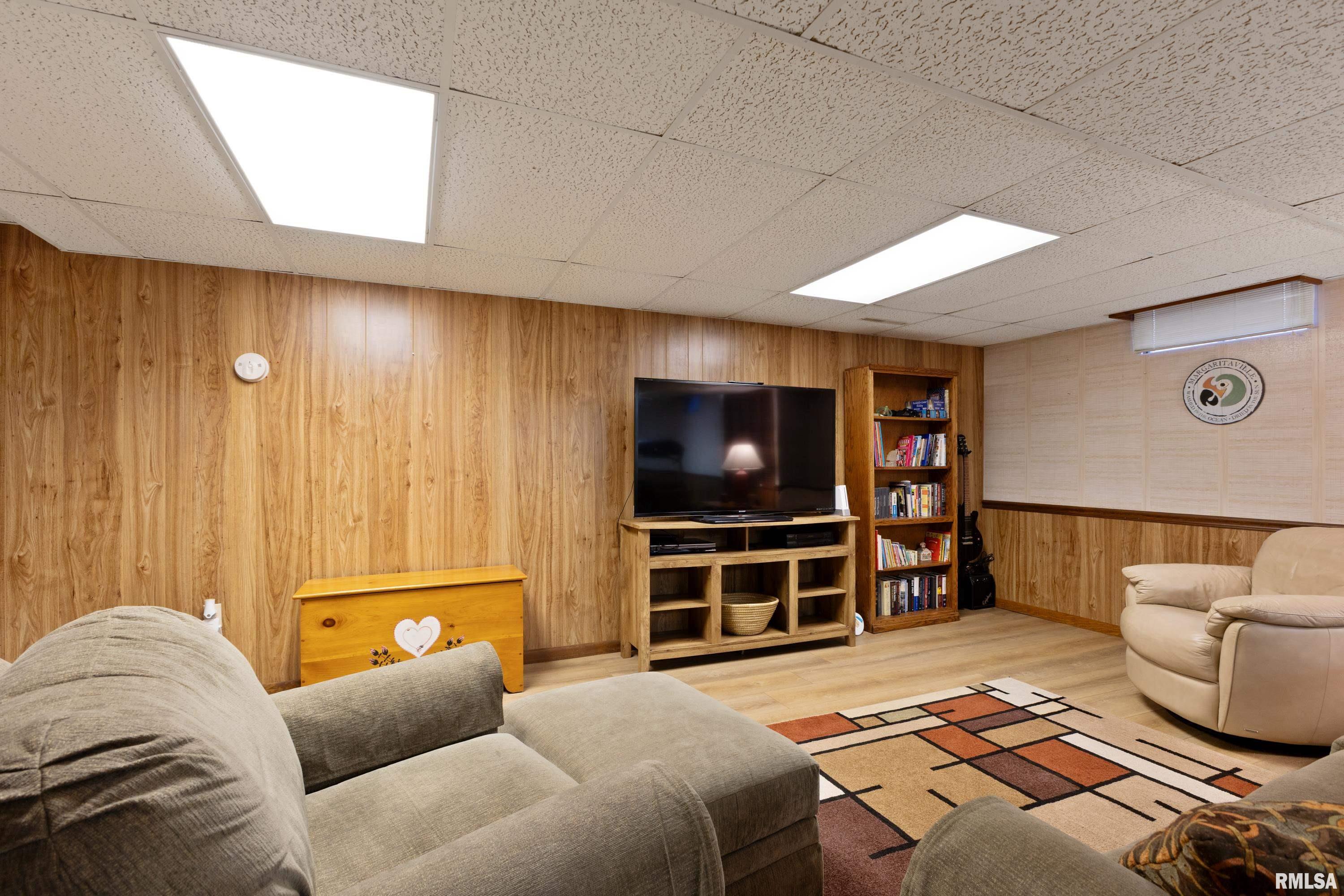 1021 Christopher Court Quincy, IL 62305 - Photo 27 of 30