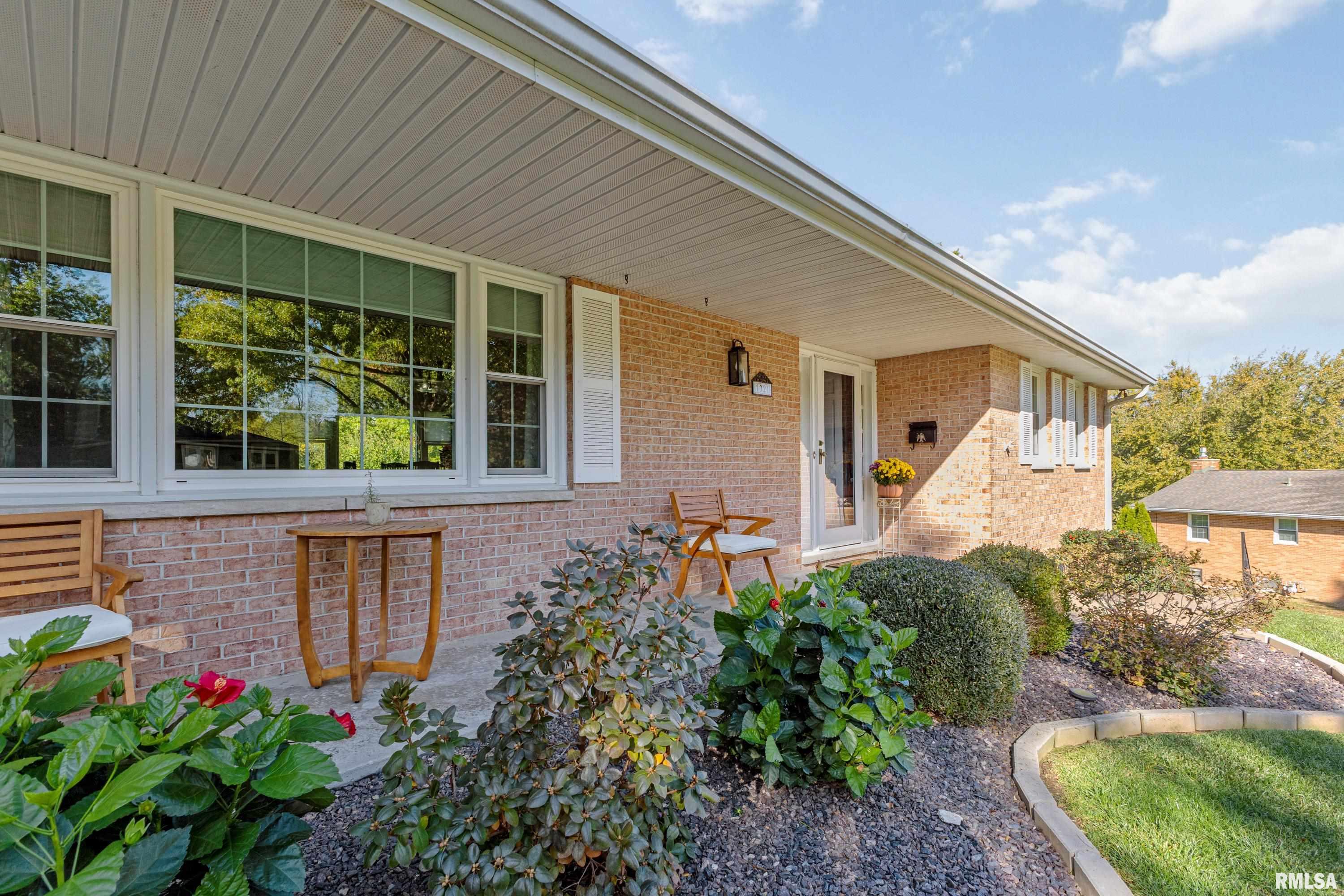 1021 Christopher Court Quincy, IL 62305 - Photo 5 of 30