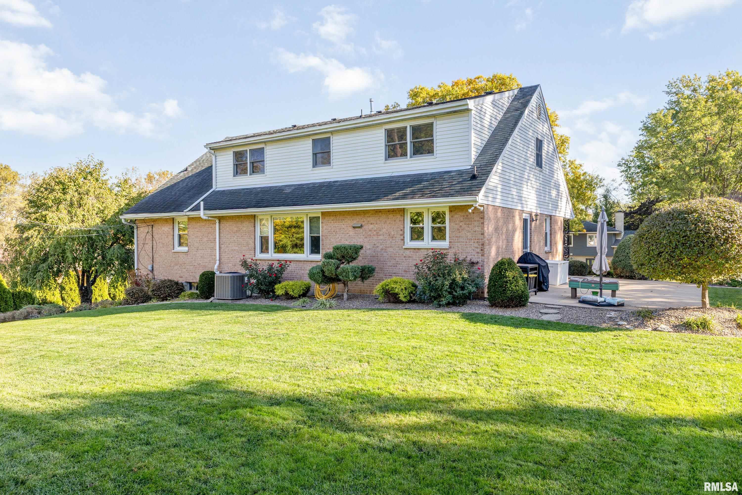 1021 Christopher Court Quincy, IL 62305 - Photo 7 of 30