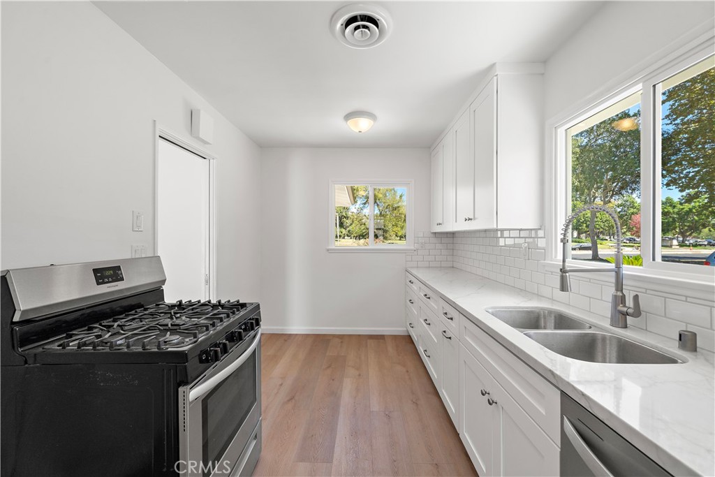 2929 North Studebaker Road Long Beach, CA 90815 - Photo 8 of 67 Gallery Image 8