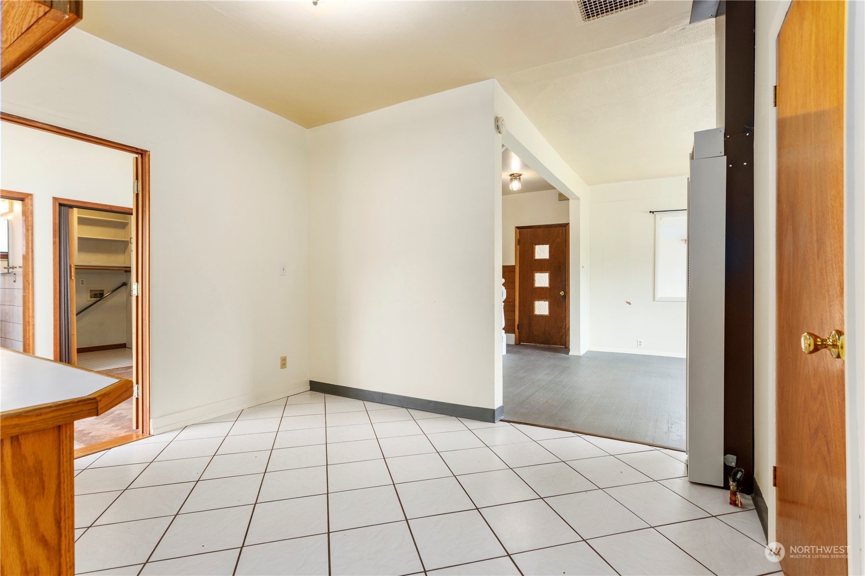 1809 Harris Avenue Bellingham, WA 98225 - Photo 14 of 27 a view of an empty room and window