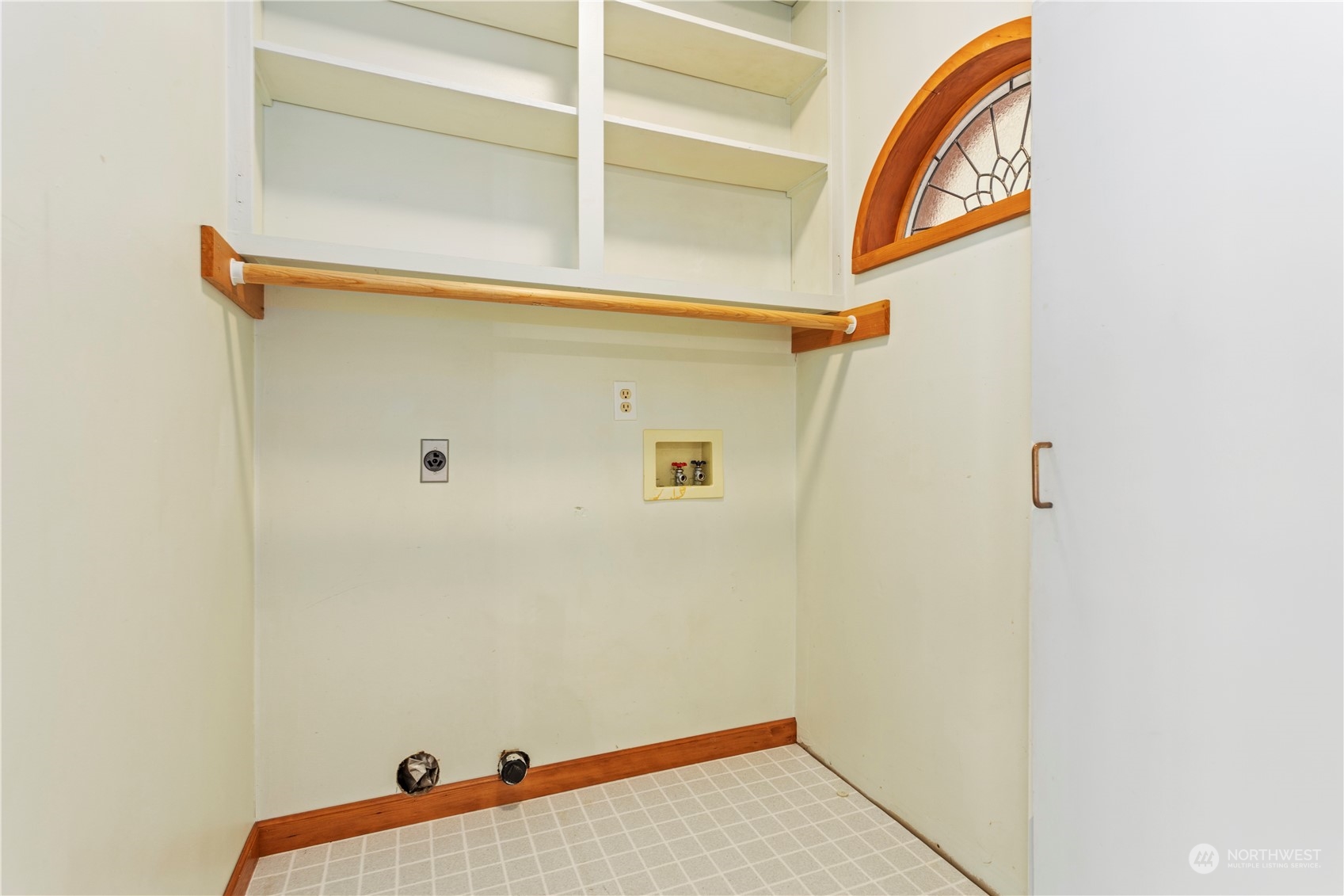 1809 Harris Avenue Bellingham, WA 98225 - Photo 18 of 27 a view of utility room