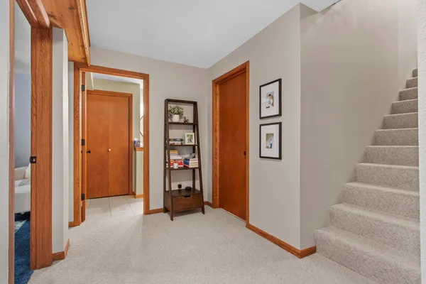 $315,000 | 1017 Pleasant View Lane, Little Chute, WI 54140