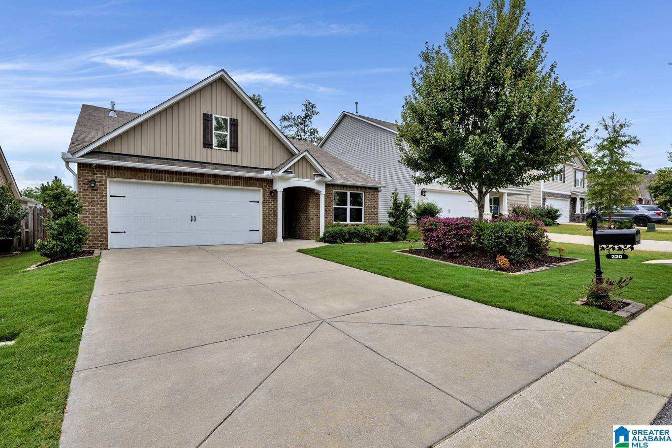 220 Belmont Way Chelsea, AL 35043 - Photo 2 of 36