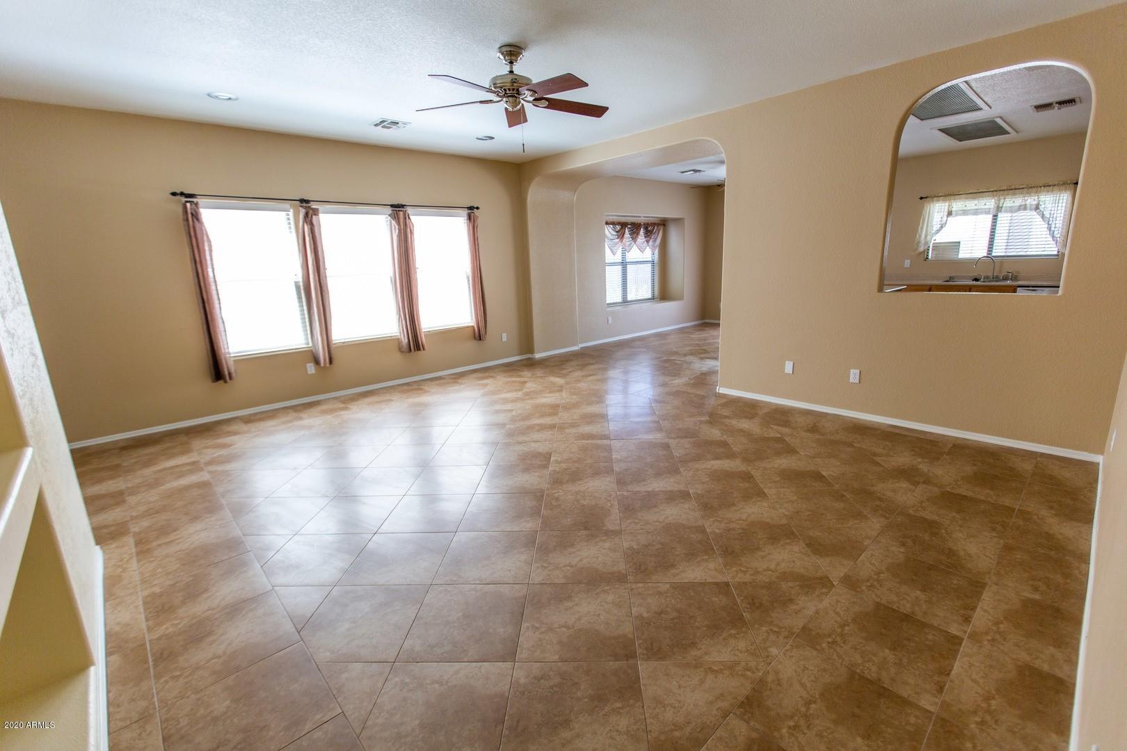 4036 East Rowel Road Phoenix, AZ 85050 - Photo 5 of 24 great room