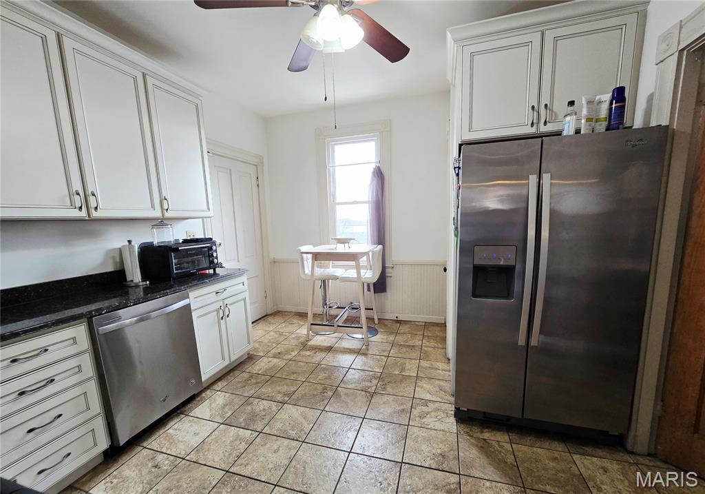 437 East 4th Street Alton, IL 62002 - Photo 12 of 16