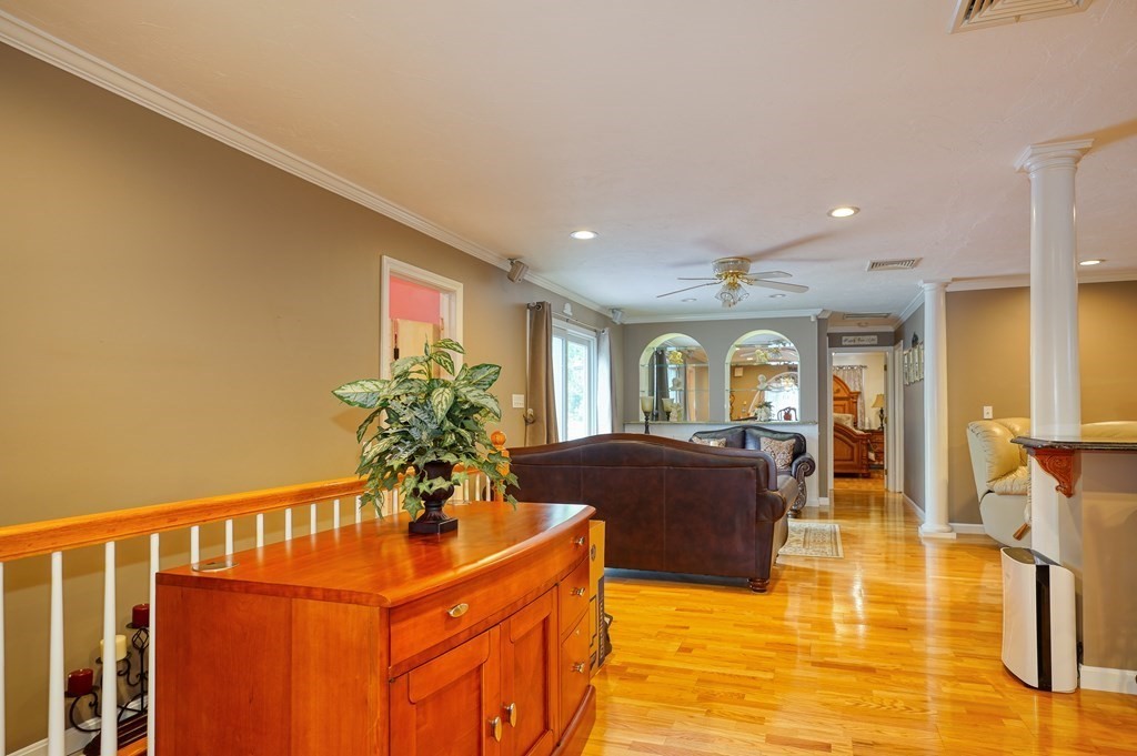 31 Maple Street Hudson, MA 01749 - Photo 7 of 32 Gallery Image 7