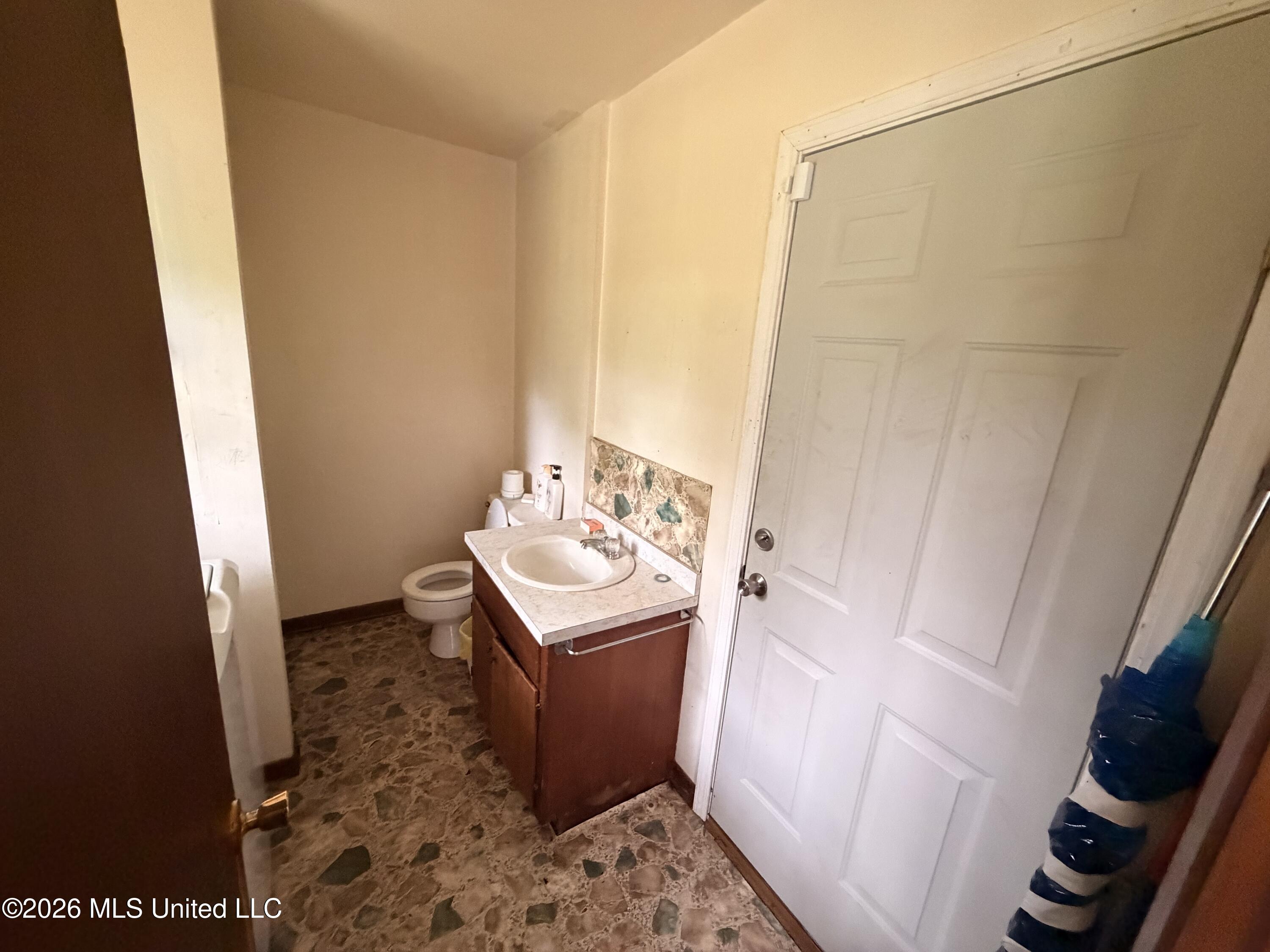 3010 Georgetown Street Hazlehurst, MS 39083 - Photo 13 of 21 IMG_2530