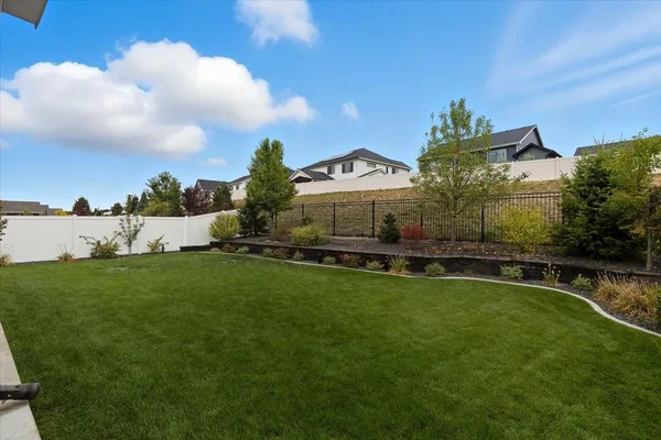 $749,900 | 24673 East Blue Ridge Avenue, Liberty Lake, WA 99019