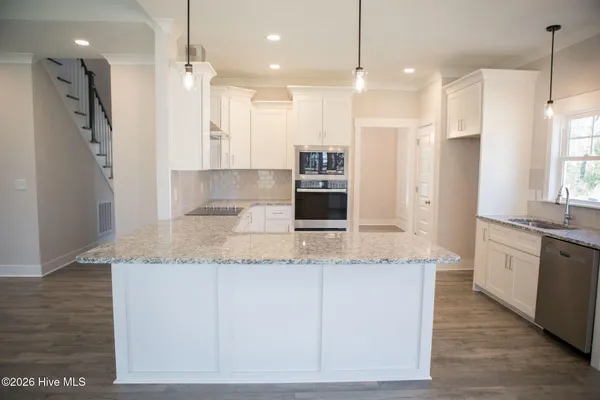 $482,900 | 115 Brisbayne Circle, La Grange, NC 28551