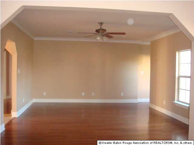7065 Modesto Avenue Baton Rouge, LA 70811 - Photo 3 of 12 Gallery Image 3