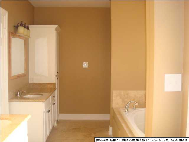 7065 Modesto Avenue Baton Rouge, LA 70811 - Photo 9 of 12 Gallery Image 9