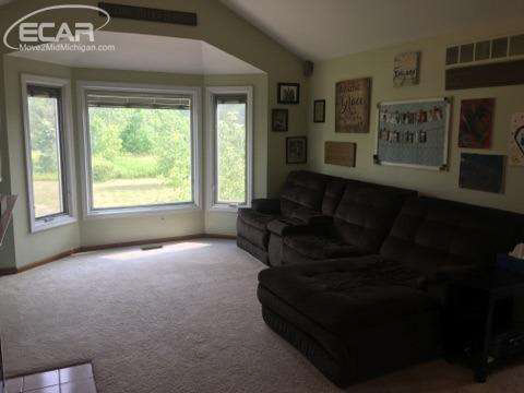3930 Charles Huff Road Howell, MI 48855 - Photo 3 of 14 21181424-2.JPG