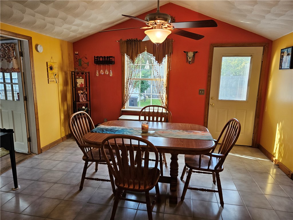 22 Riverside Avenue Johnston, RI 02919 - Photo 7 of 30 Gallery Image 7