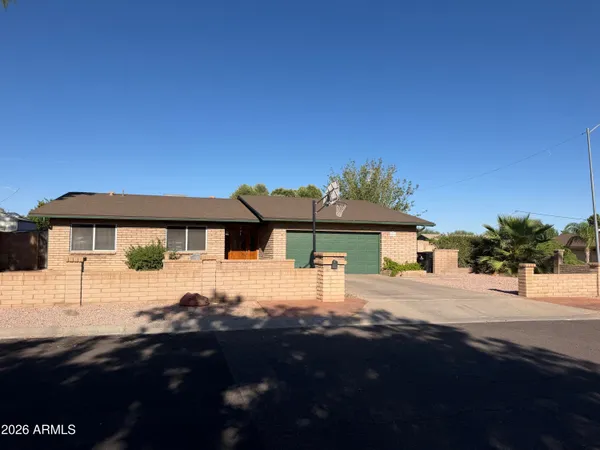 $500,000 | 16401 North 37th Place, Phoenix, AZ 85032