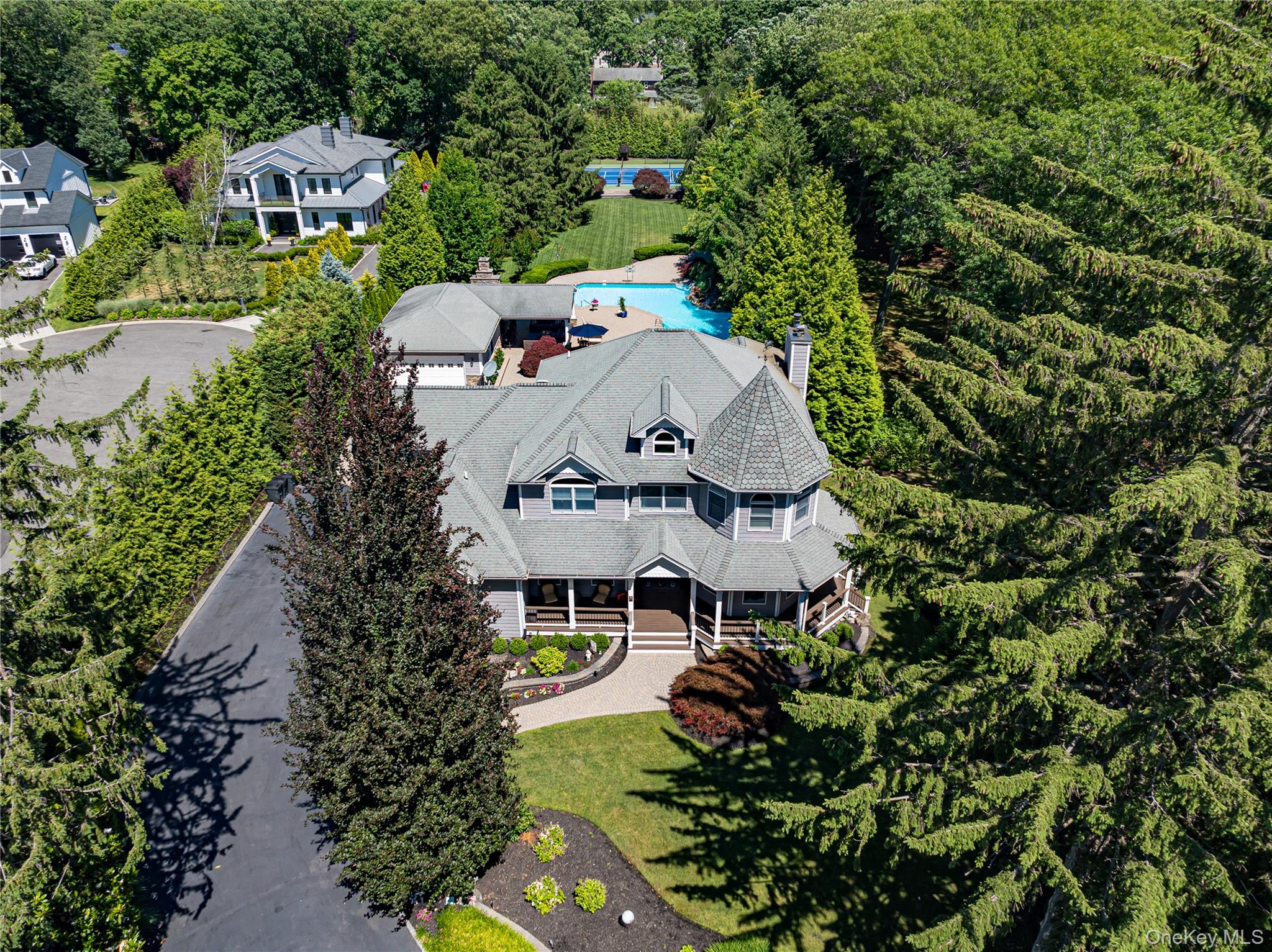 67 Sunny Road St. James, NY 11780 - Photo 4 of 50