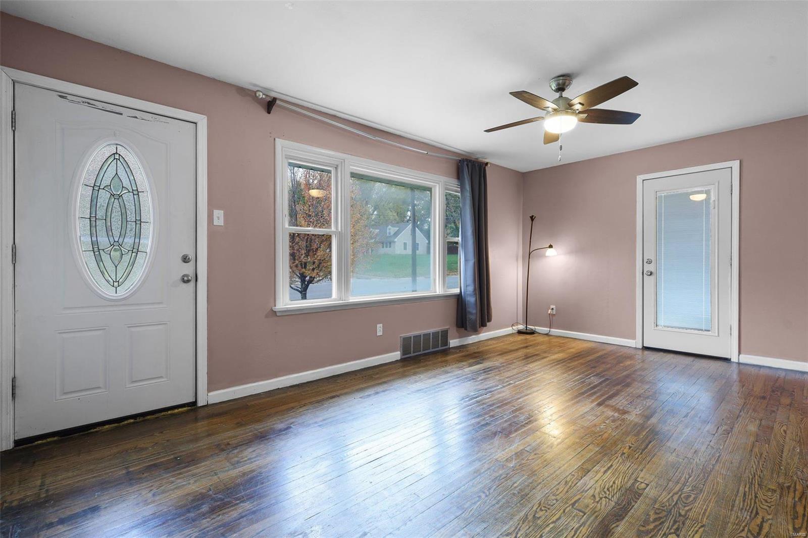 3513 Adie Road St. Ann, MO 63074 - Photo 3 of 27 Gallery Image 3