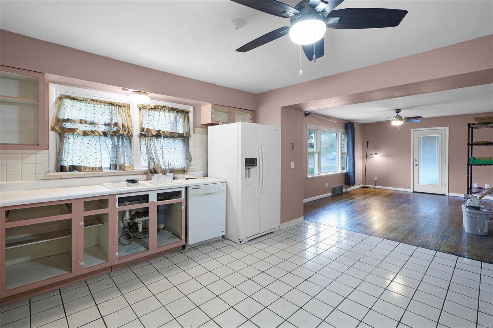 3513 Adie Road St. Ann, MO 63074 - Photo 9 of 27 Gallery Image 9