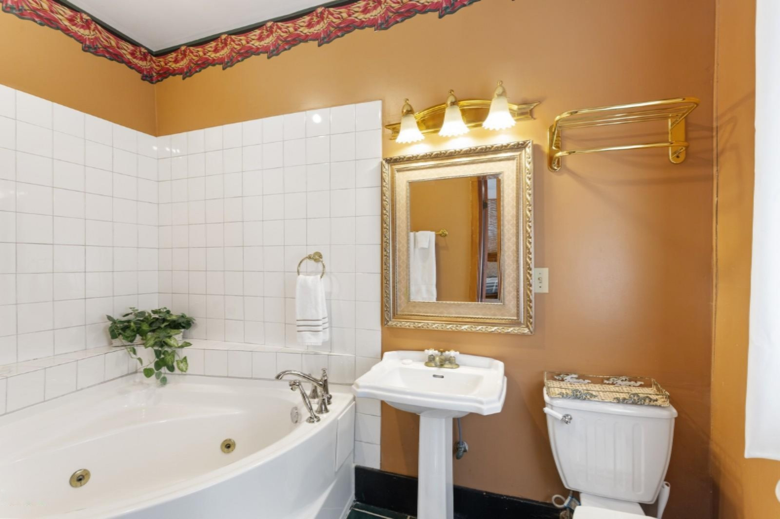 15817 Lakeshore Road Union Pier, MI 49129 - Photo 15 of 37 Bathroom 1