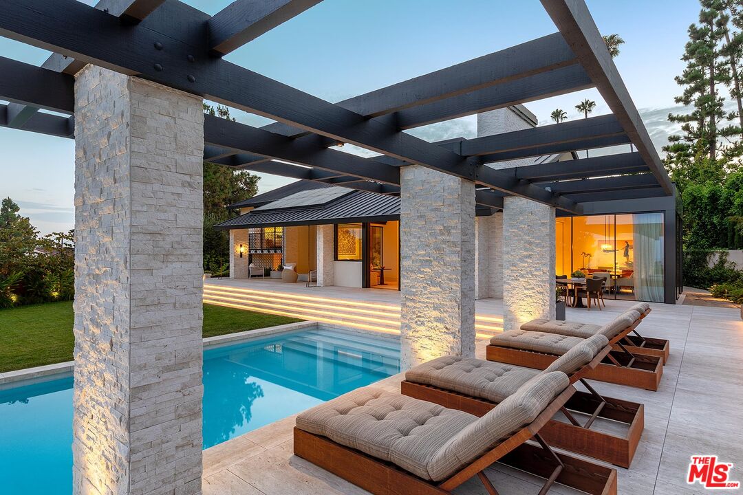 984 North Alpine Drive Beverly Hills, CA 90210 - Photo 8 of 25 a view of an outdoor space with seating area