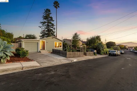$695,000 | 5728 Yale Avenue, Richmond, CA 94805