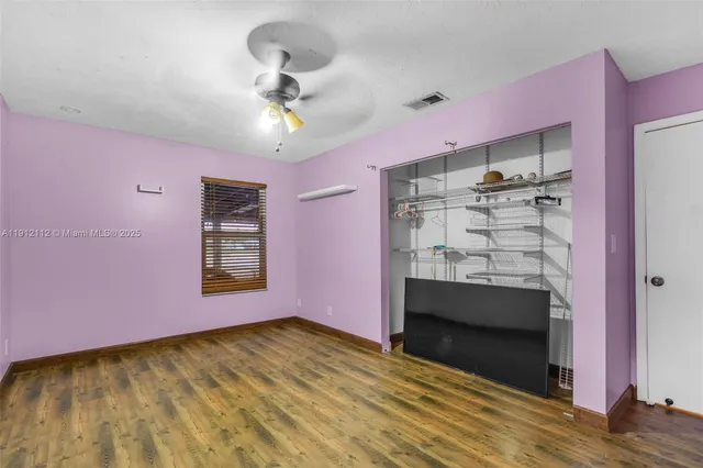 $525,000 | 12911 Southwest 17th Place, Davie, FL 33325