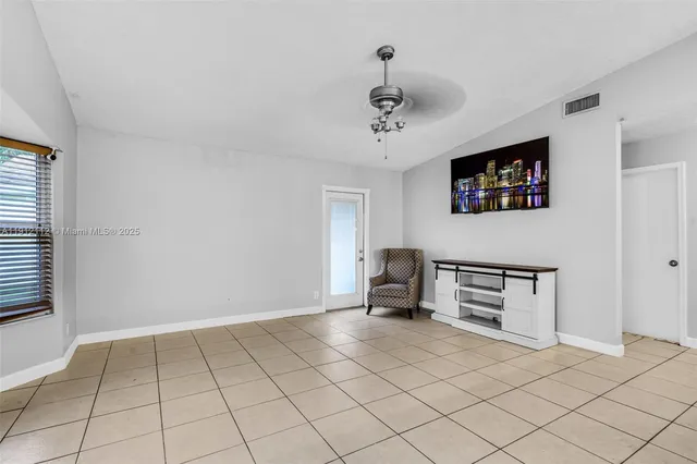 $525,000 | 12911 Southwest 17th Place, Davie, FL 33325